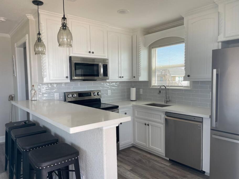 Surfside Beachfront Luxe Esterno foto